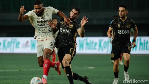 Bhayangkara FC vs Bali United, Minggu (8/10/2023).