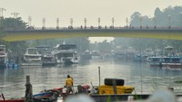 Berdasarkan situs pemantau kualitas udara IQAir, Minggu (8/10/2023) pagi, angka indeks kualitas udara (air quality index/AQI) di Padang sebesar 124 atau masuk kategori tidak sehat bagi kelompok sensitif.  