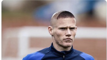 McTominay diibaratkan sebagai pahlawan. Foto: Twitter