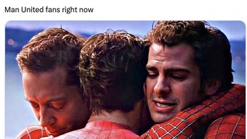 Kemenangan ini membawa rasa bahagia plus lega bagi fans. Sebab, MU sebelumnya kalah terus. Foto: Twitter