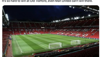 Ejekan Old Trafford yang bikin seram termasuk sang tuan rumah, MU. Foto: Twitter