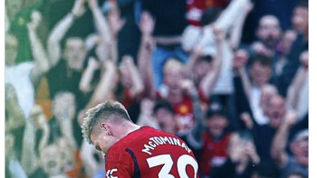 Selebrasi Scott McTominay, yang kata netizen tidak mungkin tidak menyukainya. Foto: Twitter