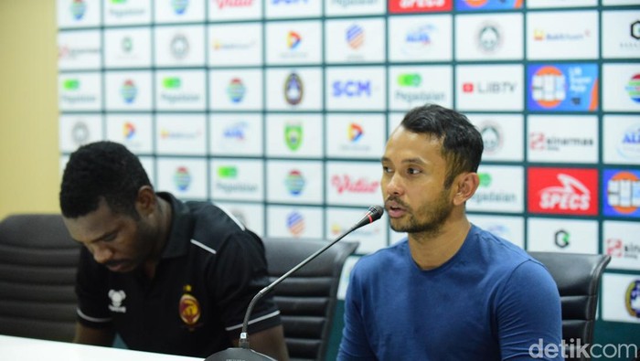 Pelatih Sriwijaya FC Muhammad Yusuf Prasetyo