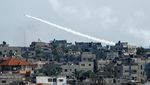Penampakan Roket yang Ditembakkan Hamas ke Israel
