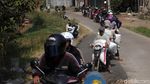 Sasak Paris yang Mendadak Ramai Dilintasi Warga Bandung