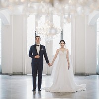 Aura kebahagiaan pun terpancar dari wajah keduanya yang seperti pengantin baru. Foto: Dok. Instagram @rendykjaernett1 @ladynayoan @wusisters.collection @byantonius