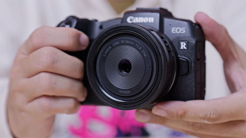 Review Lensa Canon RF 28mm