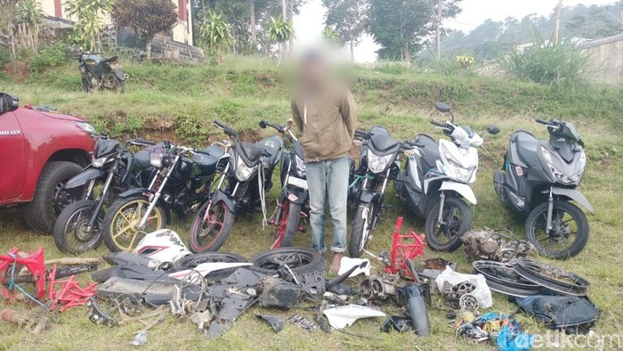 Seorang pemilik bengkel di Manggarai Barat ditangkap karena mencuri motor.