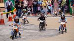 Serunya Lomba Balap Sepeda Dorong di Pekalongan