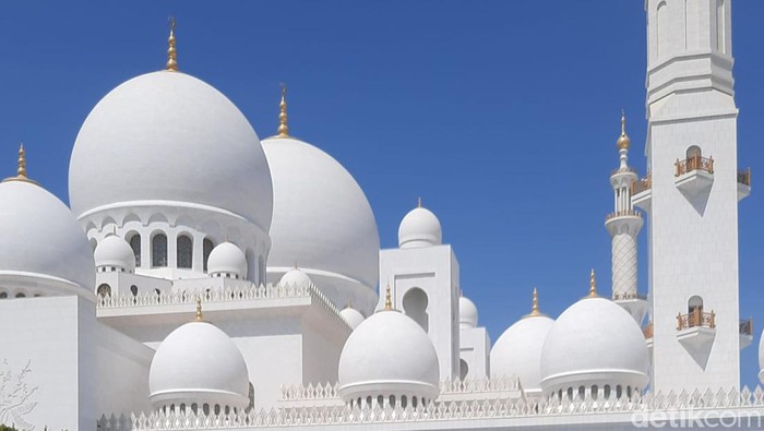 Sheikh Zayed Grand Mosque di Abu Dhabi. Foto diambil pada Jumat, 6 Oktober 2023.