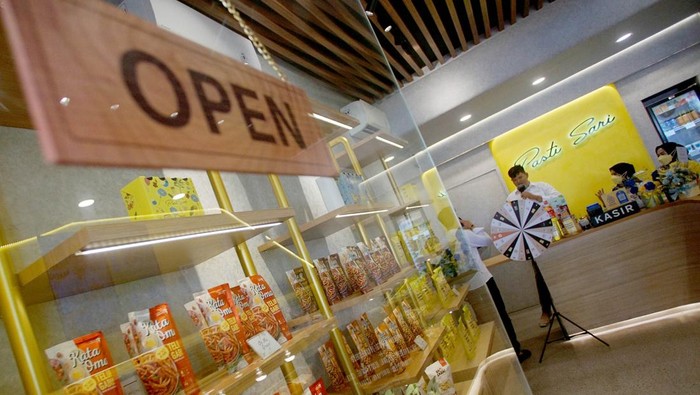 Siapa Sangka Jualan Pisang Goreng Omzetnya Ratusan Juta Perbulan Kuliner Pisang Madu Pasti kembali melebarkan sayapnya usai diterpa pandemi pada 2020 silam. Siapa sangka omsetnya kini bisa mencaai ratusan juta rupiah lho.