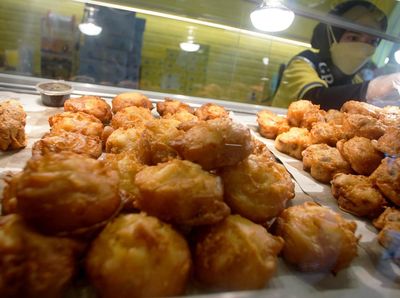 Siapa Sangka Jualan Pisang Goreng Omzetnya Ratusan Juta Perbulan