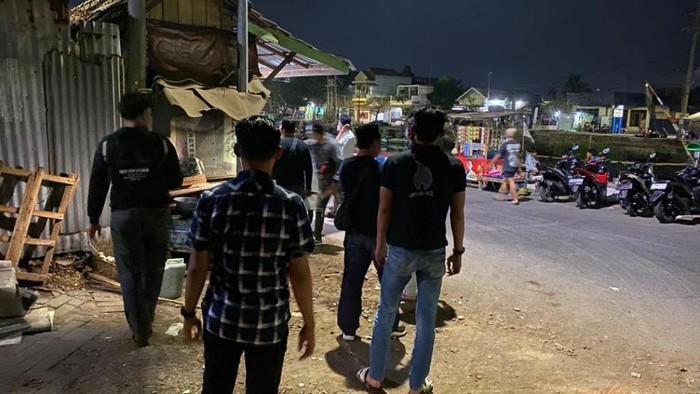 Warung di Pelabuhan Pasuruan, TKP perkelahian yang sebabkan pemilik warung kena sabetan celurit.