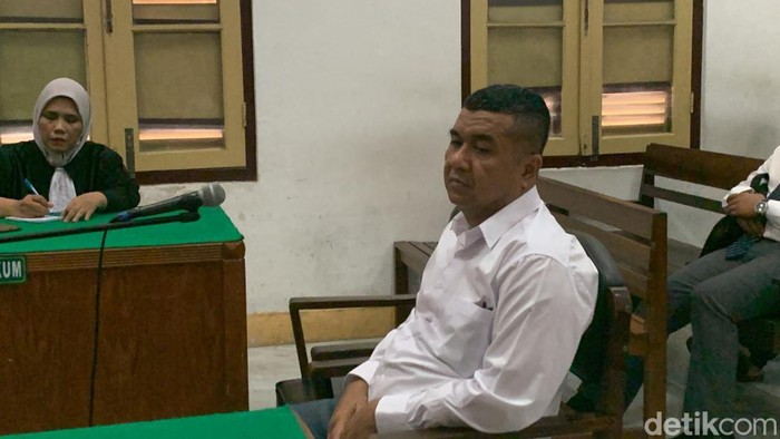 AKP Hafiz Paesal Lubis saat menjalani sidang di PN Medan