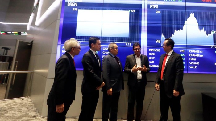 Barito Renewables Resmi Melantai di Bursa, Saham Melonjak 25%