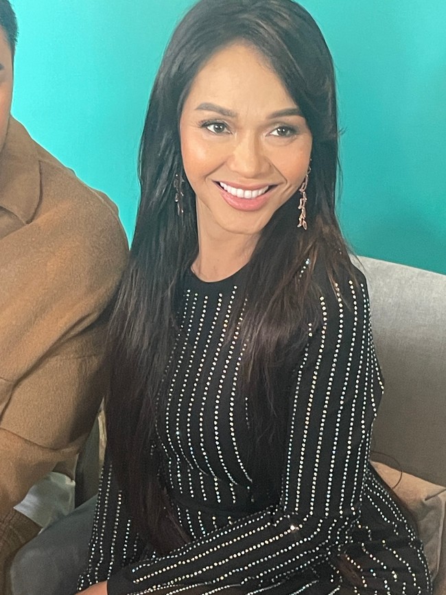 Bunda Corla direncanakan bakal melalukan prosedur operasi kecantikan, Selasa, (10/10/2023) di klinik Beauty Inc, Jakarta Barat. Sebelum operasi, wanita 49 tahun tersebut pun mengungkap kisah di balik keputusannya. Corla mengaku ingin tampil lebih segar dan kencang sekaligus memperbaiki hasil operasi hidung sebelumnya yang asimetris. Foto: Rahmi Anjani/Wolipop