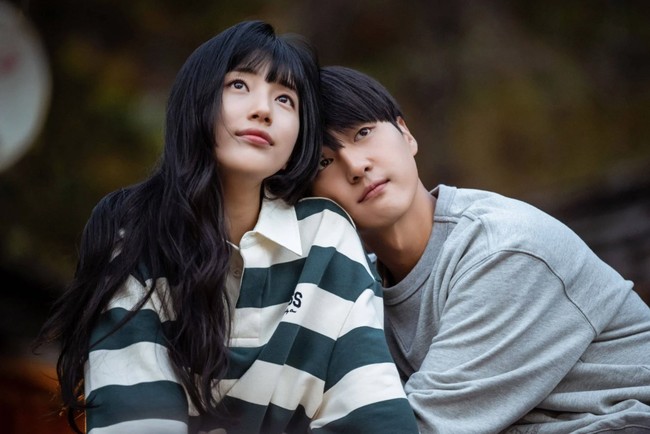 Penayangan drama Korea Netflix, Doona telah dinantikan banyak penggemar. Drama adaptasi webtoon itu menampilkan kemesraan Suzy dan Yang Se Jong.Foto: dok. Netflix