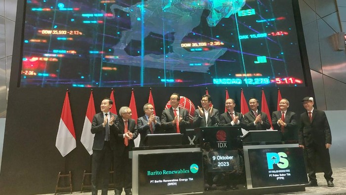 Dua perusahaan mejeng di Bursa, saham BREN milik Prajogo Pangestu elejit 25%