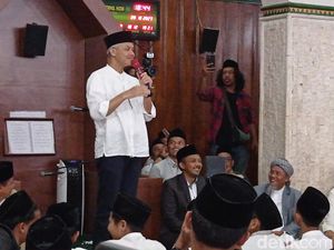 Ganjar Ngobrol dengan Tokoh PPP di Tasik hingga Nasihati Santri
