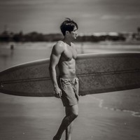 “Goodbye Summer🏝️” tulis Ahn Bo Hyun  sebagai caption untuk mengenang liburan musim panasnya di Bali. Seperti diketahui, Ahn Bo Hyun terbang ke Bali untuk syuting pada April 2023. Kini Korea Selatan mulai dingin karena memasuki musim gugur. Foto: dok. Instagram @bohyunahn