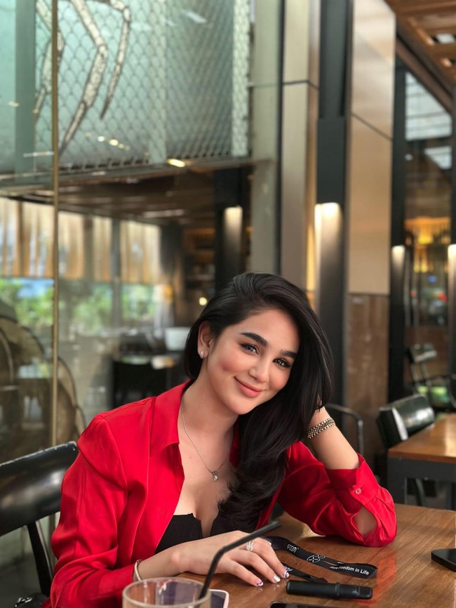 Kerap berselisih paham, Hana juga mengungkapkan jika suaminya itu sering memberikan ancaman dengan kata kasar. Selain itu emosi Randy yang meledak-ledak juga tak bisa diterima Hana hingga memutuskan untuk bercerai. Foto: dok Instagram