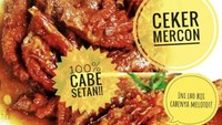 Ceker Pedas Mercon juga jadi menu andalan Umikatering yang berlokasi di Jakarta Barat. Pemesanan bisa via marketplace dengan harga Rp 75 ribu per porsi. Menu ini dibuat fresh dengan cabe setan. Foto: Umikatering