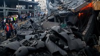 Israel balas menggempur wilayah Jalur Gaza setelah rentetan serangan dilancarkan militan Hamas ke wilayahnya, yang tercatat sebagai salah satu serangan paling berdarah dalam sejarah Israel.  