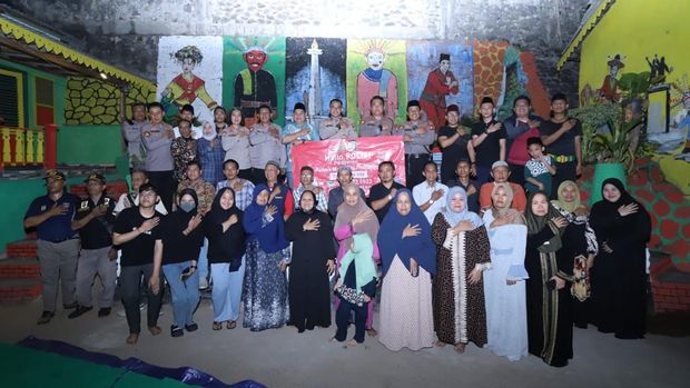 Kapolsek Mampang Prapatan Kompol David Y Kanitero imbau warga sukseskan pemilu damai (dok istimewa)