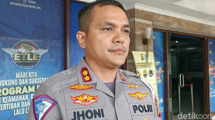 Kasubdit Gakkum Ditlantas Polda Metro Jaya AKBP Jhoni Eka Putra