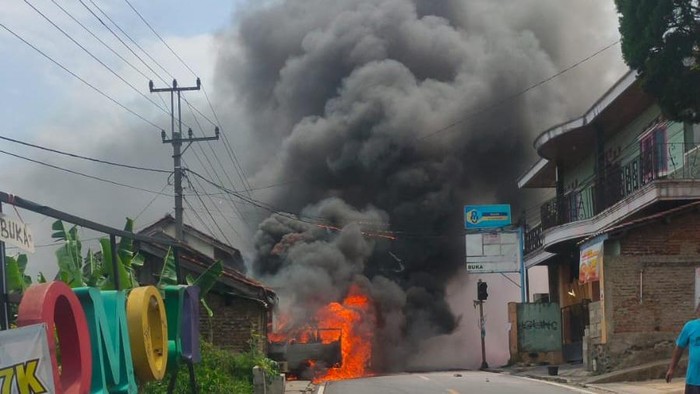 Kebakaran di Ciwidey Kabupaten Bandung, Senin (9/10/2023).