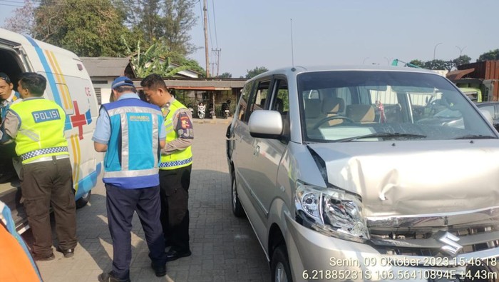 Kecelakaan beruntun di Tol Tangerang