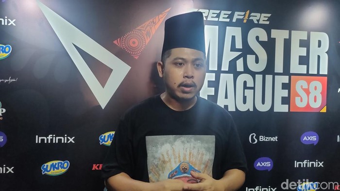 Tretan Muslim punya saran buat orang-orang yang ingin menjadi streamer. Dia bilang kunci utama yang harus dilakukan ialah jangan sering baca komen.