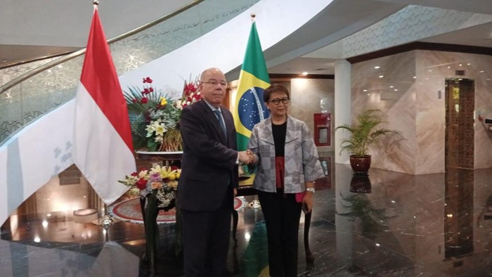 Menlu RI menandatangani plan of action dengan Menteri Luar Negeri Brasil  (Kadek/detikcom)