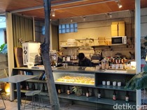 Nongkrong Asyik di Kafe Pancake dengan Sentuhan Minimalis