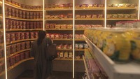 Bisnis waralaba asal Korea pun semakin marak memasuki Indonesia. Tidak terkecuali dengan Palli Mart yang siap mewarnai dunia supermarket modern tanah air. Palli Mart hadir untuk memenuhi kebutuhan akan ruang dan konten gaya hidup Korea yang menyajikan produk-produk asli dari Korea, termasuk jajanan-jajanannya dengan hadir di kawasan bisnis dan metropolitan Alam Sutera, Tangerang, Senin (9/10/2023). 