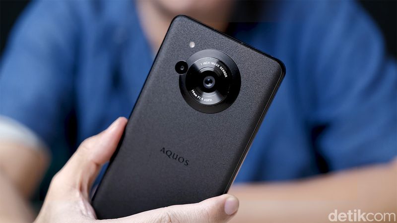 Review Kamera Ponsel Sharp Aquos R7S