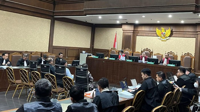 Sidang BTS 4G dan Bakti Kominfo