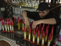 Simbol Perlawanan, Pedagang di Gaza Jual Parfum Berbentuk Roket