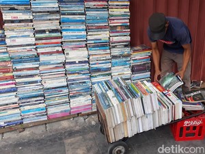 Kenang Pedagang Pasar Buku Kwitang, Dulu Ramai Hingga Jadi Tempat Syuting