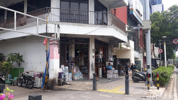 Toko Buku Kwitang