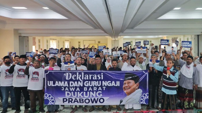 Ulama dan guru mengaji se-Jawa Barat (Jabar) menyatakan dukungannya kepada bakal calon presiden (bacapres) Prabowo Subianto di Pilpres 2024. (dok Ist)