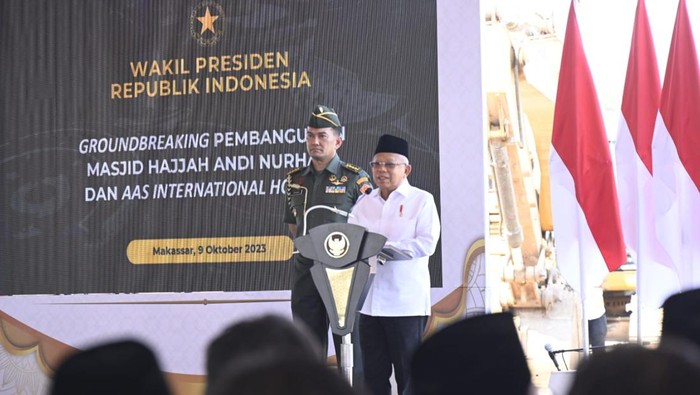 Wakil Presiden Maruf Amin menghadiri groundbreaking Masjid Hajjah Andi Nurhadi dan Rumah Sakit Internasional Andi Amran Sulaeman (AAS) di Panaikkang, Makassar, Sulawesi Selatan. (Dok. BPMI Setwapres)