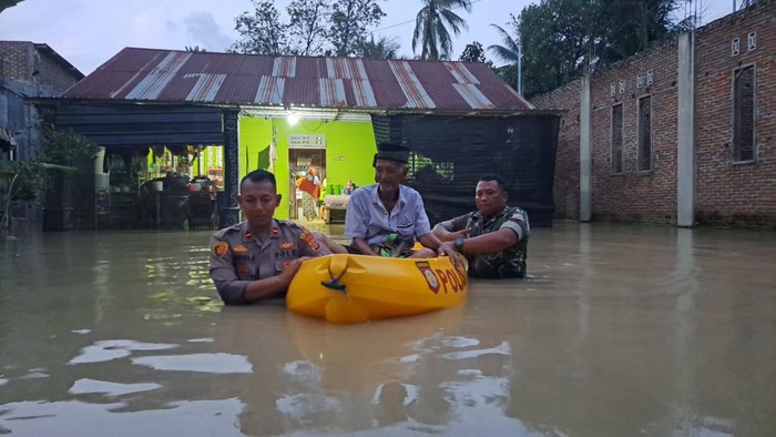 Banjir merendam Kecamatan Matangkuli, Aceh Utara