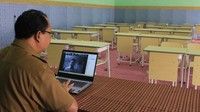 Dinas Pendidikan Kota Palangka Raya memperpanjang pembelajaran jarak jauh untuk siswa jenjang TK/PAUD, SD/MI, dan SMP/MTS hingga 14 Oktober mendatang akibat dampak buruk bencana kabut asap yang melanda Kota Palangka Raya.