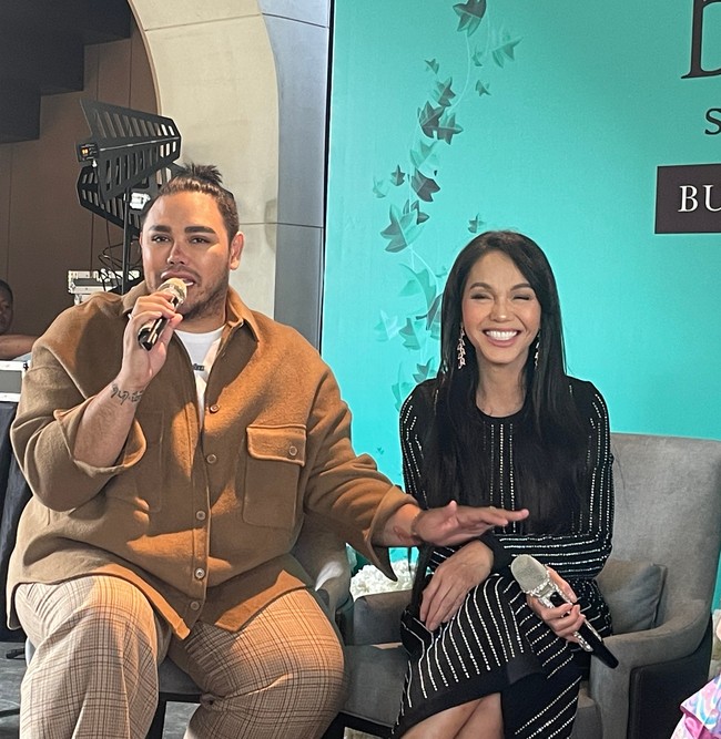 Sempat ingin melakukan operasi di Korea, ia akhirnya memilih menjalani prosedur untuk wajah lebih muda di Jakarta atas saran sahabatnya, Ivan Gunawan. Foto: Rahmi Anjani/Wolipop