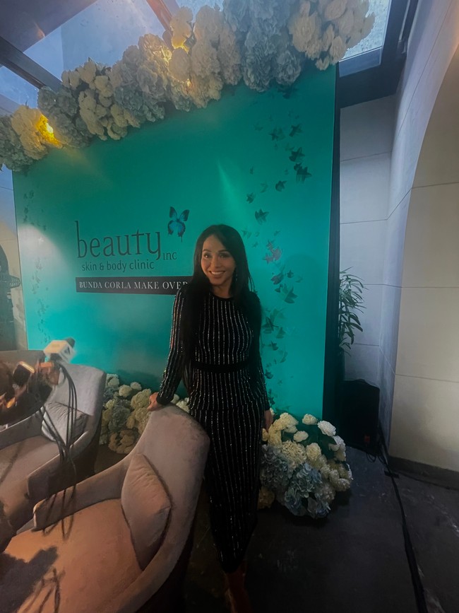 Sebenarnya Bunda ada niat mau tarik wajah berawal dari netizen. Sebelum viral udah niat oplas karena kan pas live waktu ramai-ramainya penonton pada nanya usia berapa. Asal live, ada yang bilang berkerut, tua. Jadi, sudah punya rencana sebelum COVID. Aku bilang tunggu kalau aku ke Jakarta aku oplas, ujarnya. Foto: Rahmi Anjani/Wolipop