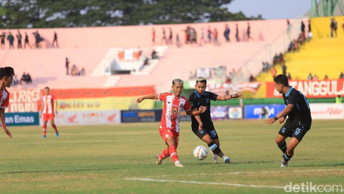 Deltras FC vs Persela