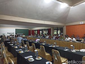 Komisi D DPRD Soroti Kurangnya Penanganan Sampah di Kawasan Pasar DKI