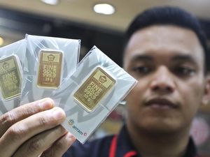 Harga Emas Hari Ini Naik atau Turun? Cek di Sini