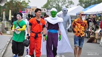 Mahasiswa Mie University dengan kostum para tokoh dalam Dragon Ballz sebelum Covid
